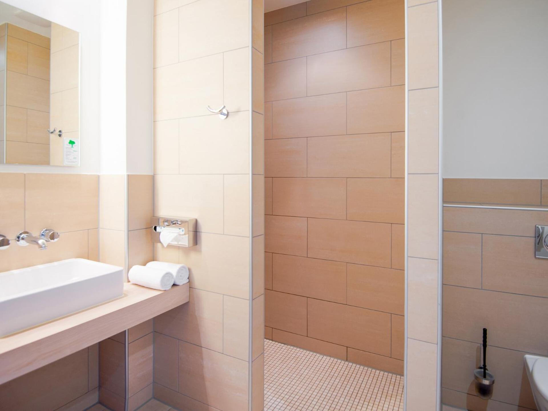 Double or Twin Room Lake View