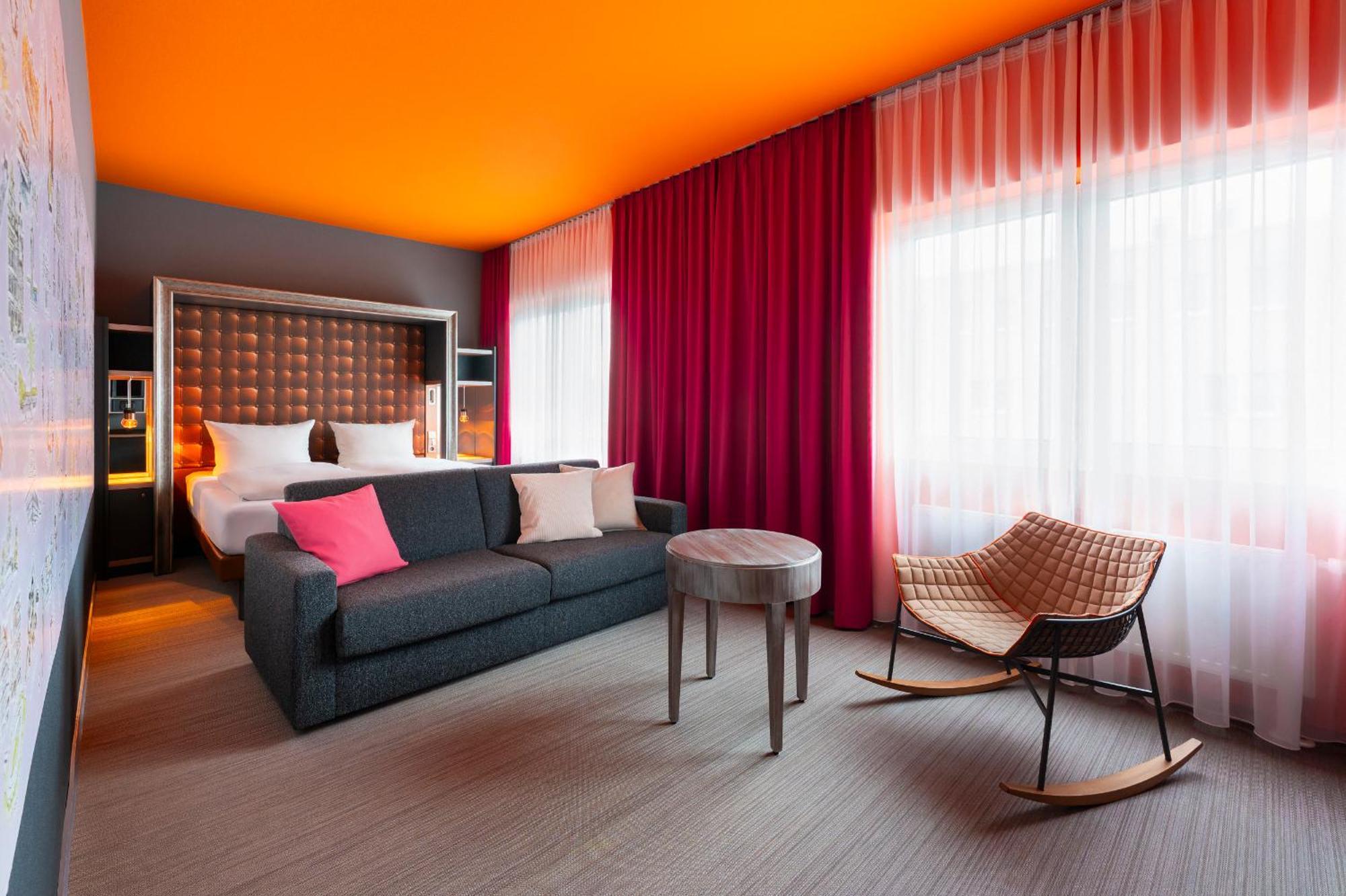 Junior Suite,1742580157:JPEG