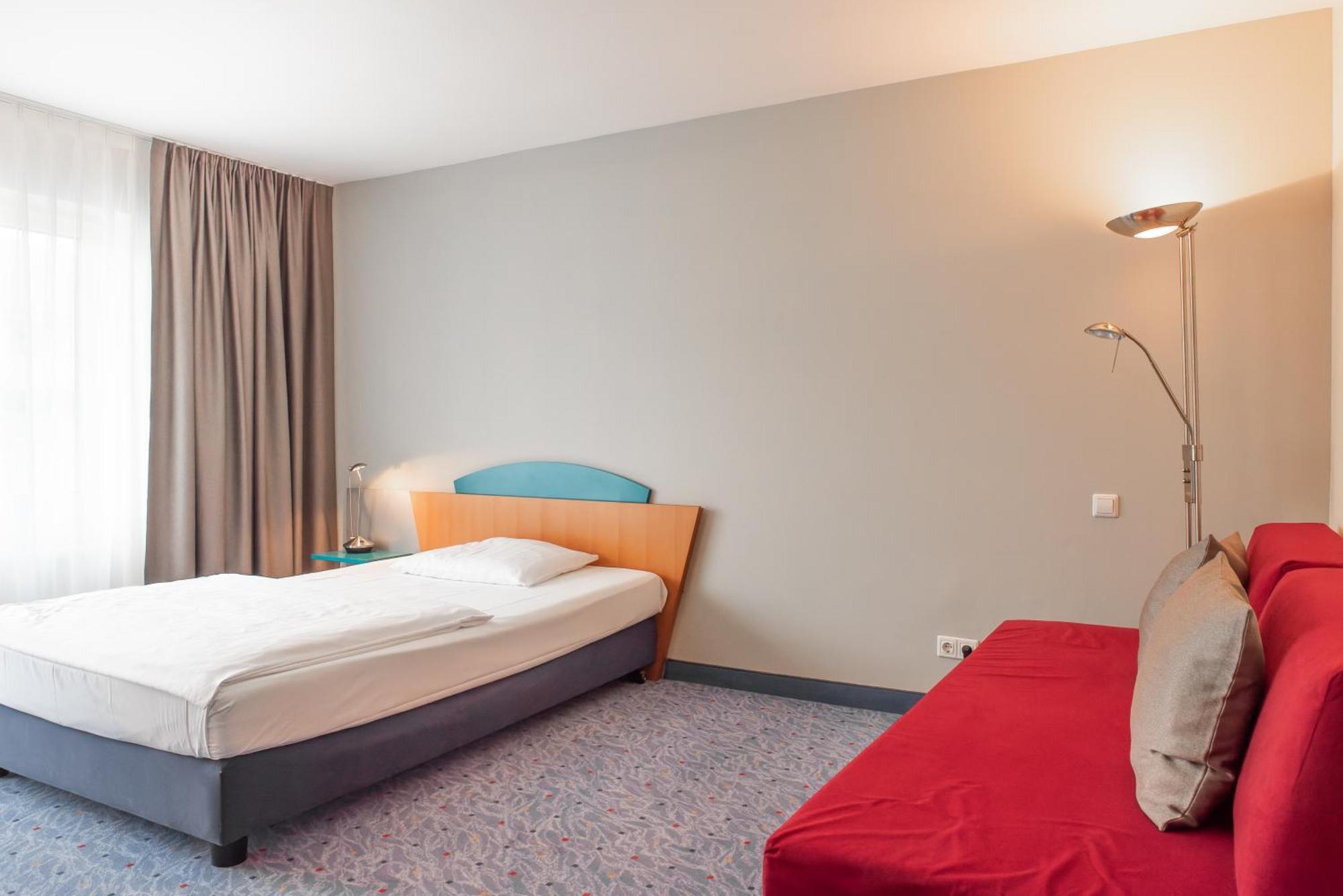 Deluxe Single Room