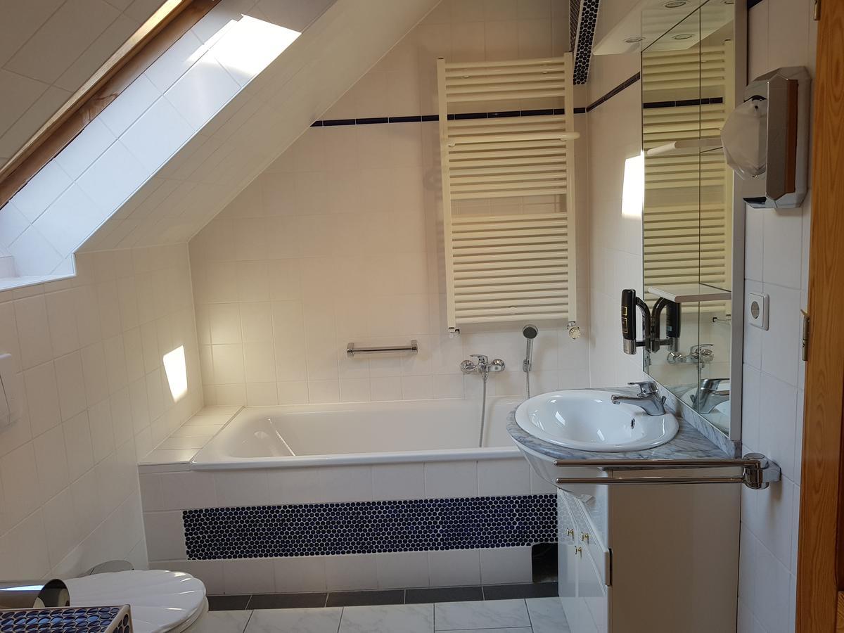 Standard Double Room,635039679:JPEG