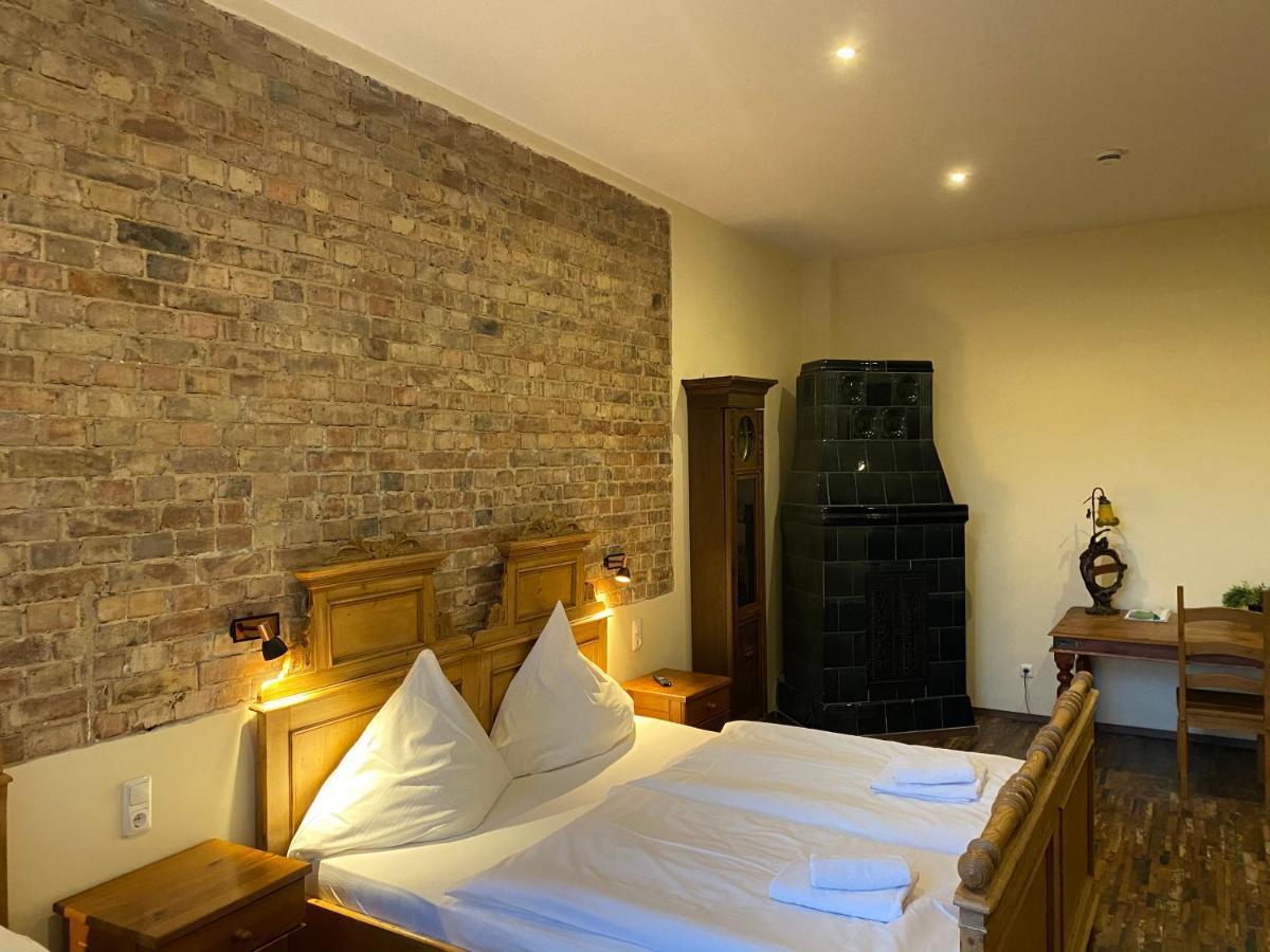 Comfort Triple Room Shower