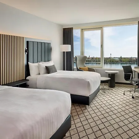 Courtyard By Marriott Hannover Maschsee-3