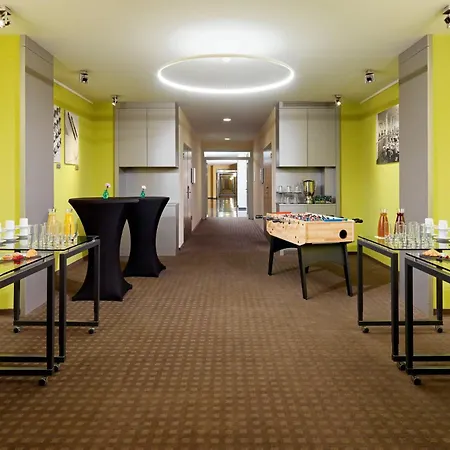 Sheraton Hannover Pelikan Hotel-2
